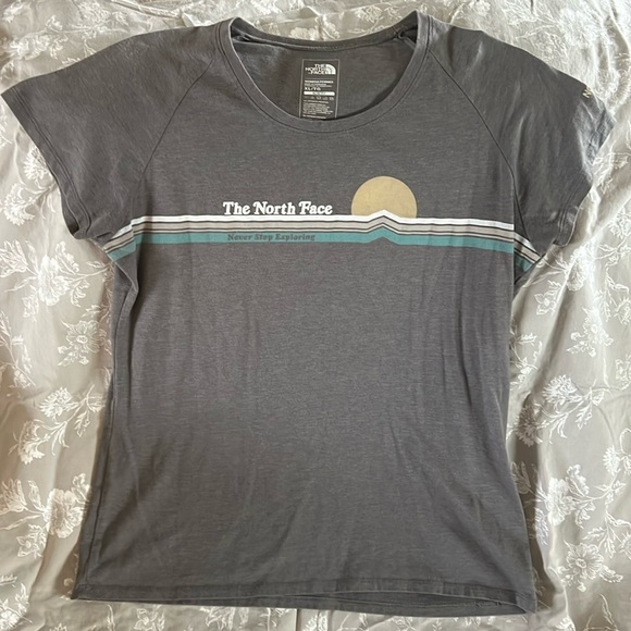 North Face Shirt - Picture 1 of 6